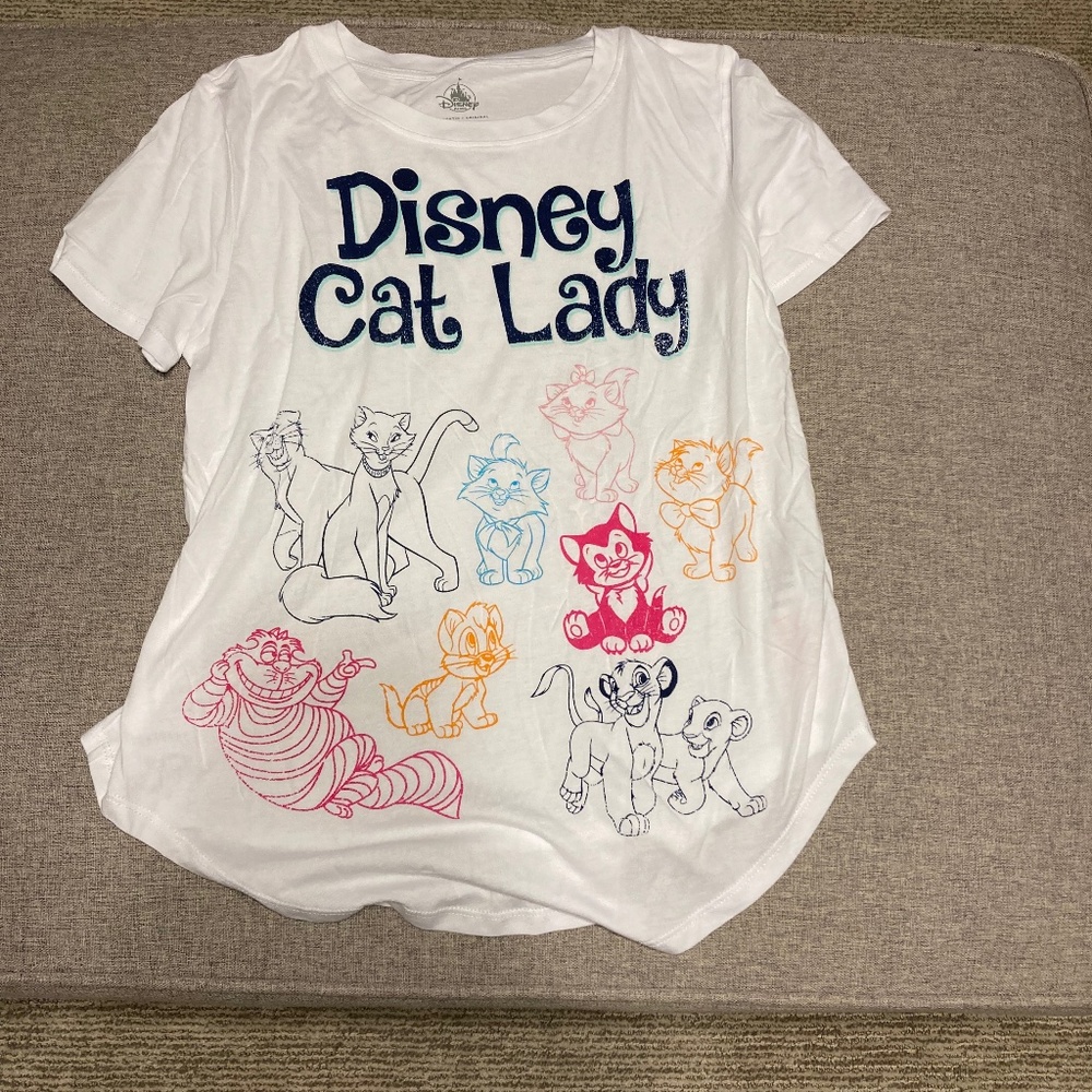 Disney Womens size Small Cat Tshirt
